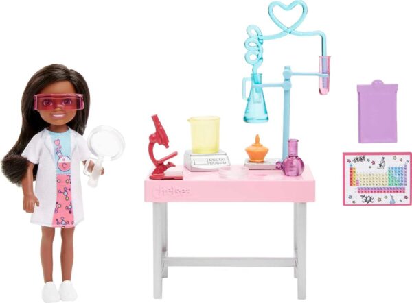 Barbie Chelsea Can Be Doll & Playset, Brunette Scientist Small Doll with Toy Chemistry Lab Table & STEM-Themed Accessories - Image 2