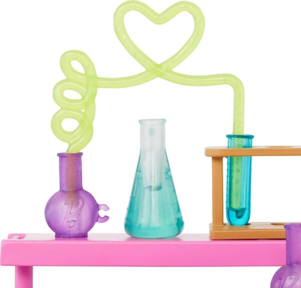 Barbie Careers Playset, Science Lab with 2 Scientist Fashion Dolls, Bench & 10+ Accessories (Amazon Exclusive) - Image 4