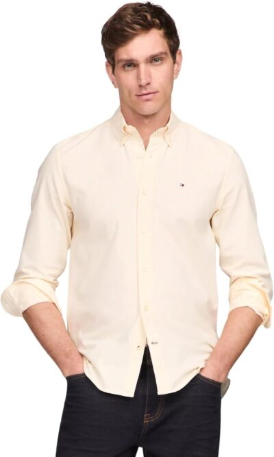 Tommy Hilfiger Men's Signature Long Sleeve Casual Button Down Shirt in Regular Fit 2024 Collection