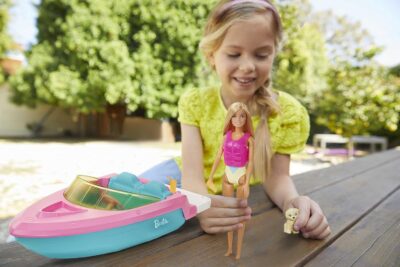 Barbie Toy Boat with Pet Puppy, Life Vest & Beverage Accessories, Fits 3 Dolls & Floats in Water - Image 2