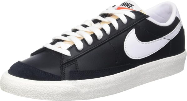 Nike Men's Classic Basketball Shoe