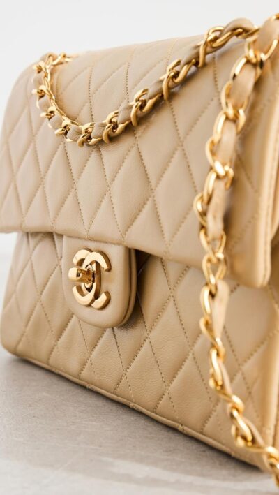 Women's Pre-Loved Chanel Chain Shoulder Bag - Image 4