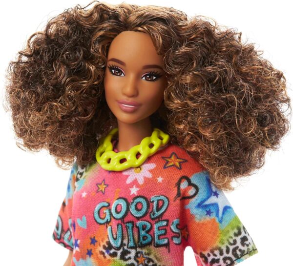 Barbie Fashionistas Doll #201, Athletic Body with Curly Brunette Hair, Graffiti-Print Dress & Accessories Including Boots & Chain Necklace - Image 3