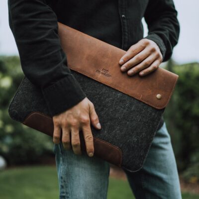 Personalized Leather & Fleece MacBook Sleeve - 16, 15, 14 inch - Custom Engraved Laptop Bag - Image 3