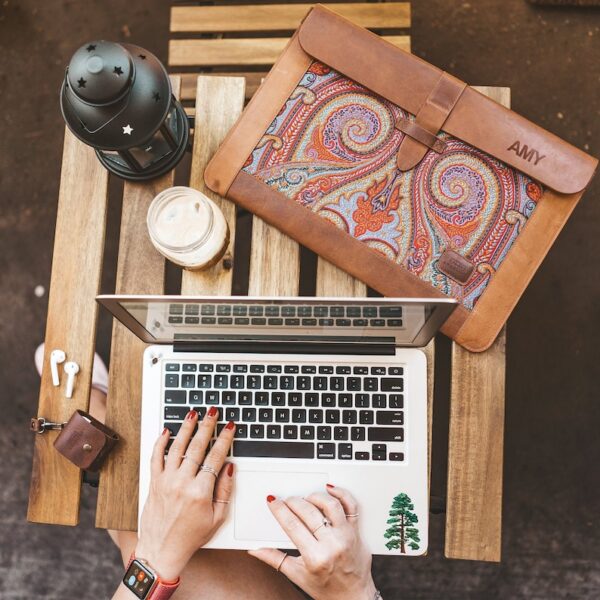 Personalized Leather Sleeve Bag for MacBook Pro and Air - 16'', 14'', 13'', 13.3'' & 15'' / Brown / Blue/Purple MacBook Air MacBook Pro Case