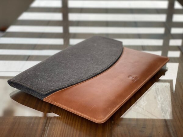 Custom fit Leather Felt Laptop Case for Samsung Galaxy, MacBook, DELL XPS, Lenovo, Surface laptops