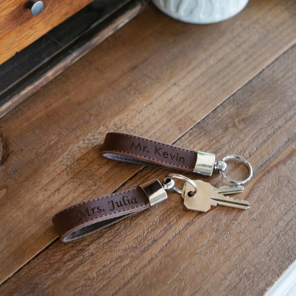 Set of 3 - Personalized Keychains - Custom Leather Key Chains, Engraved Elegant Keyrings with Sturdy Rings for Keys