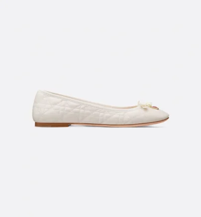 Dioramour Ballet Flats - White Quilted Cannage Calfskin | Official Dior Boutique - Image 2