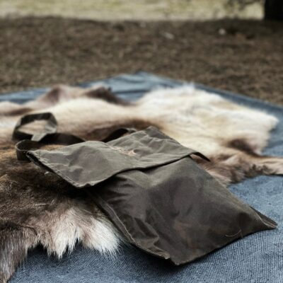 Bushcraft Spain Oilskin Haversack perfect for Bushcraft and Survival. Traditional and Classic - Image 3