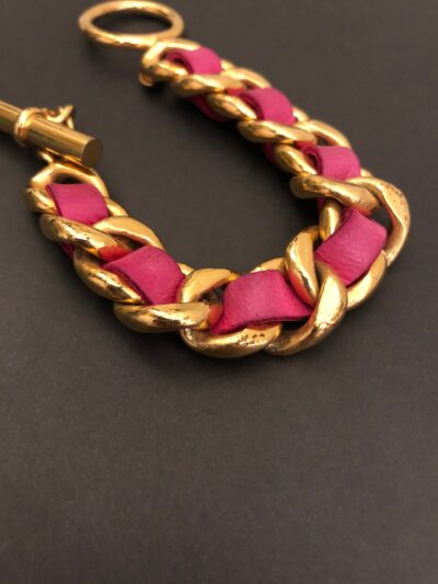 Authentic Vintage CHANEL Pink Lambskin Leather Gold Toned Chain Bracelet - Image 4