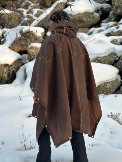 Oilskin Poncho Shelter - Perfect Poncho for Bushcraft and Outdoor Activities. A handy companion for rainy weather, hunting, hiking and LARP - Image 4