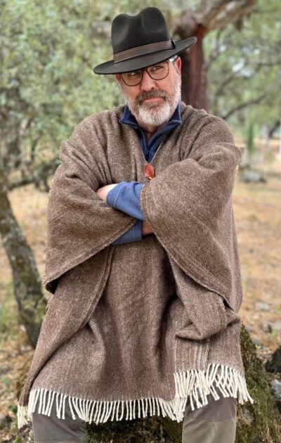 Premium 100% Merino Wool Poncho - Loomed artisanally in Spain, a handmade garment for winter, bushcraft, camping or a special gift for all - Image 4