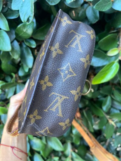 Authentic LOUIS VUITTON Handbag Saint Cloud PM Shoulder / Crossbody Bag -Vintage Pre owned- louis vuitton Purse - Date Code lv 884 - Image 4