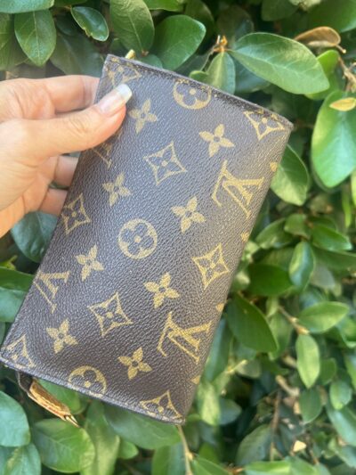 Authentic LOUIS VUITTON Accessory Pouch Monogram Canvas Brown Vintage Collectible Clutch LV AR0977 Made in France 1997 - Image 3