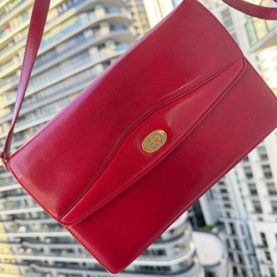 Gucci Vintage Clutch / Shoulder Purse GG Flap Classic Handbag. Calfskin Leather in Red. GG Logo. Made in Italy. - Image 3