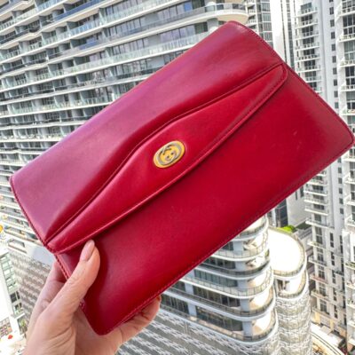 Gucci Vintage Clutch / Shoulder Purse GG Flap Classic Handbag. Calfskin Leather in Red. GG Logo. Made in Italy. - Image 2