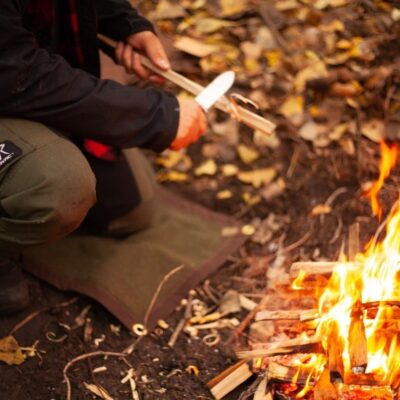 Waterproof Oilskin Mat - Artisanal Bushcraft & Camping waxed cotton canvas cloth for all your needs - 8oz oilskin fabric: Light and Strong!