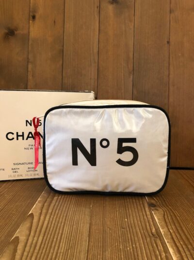 Authentic Vintage CHANEL No 5 Canvas Vinyl Pouch Bag White VIP Gift Travel